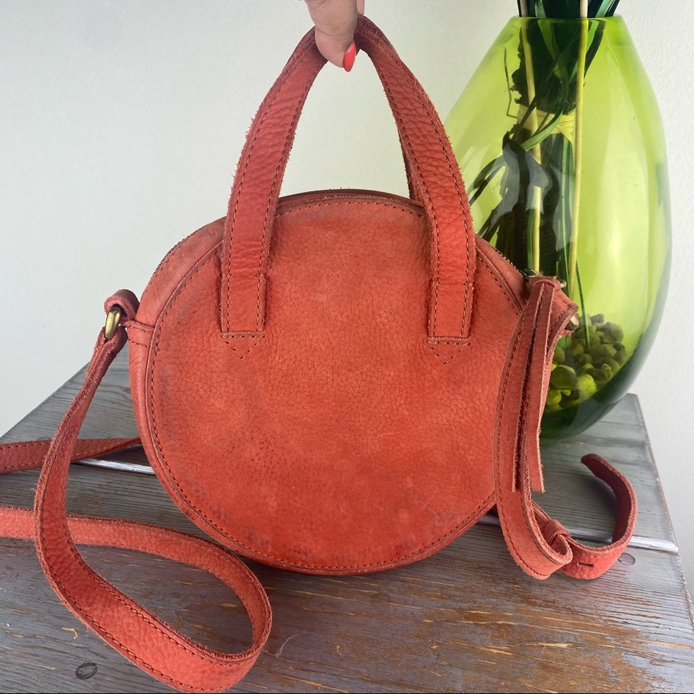 MADEWELL JUNO Round Suede Leather Crossbody Orange